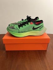Nike ZoomX Vaporfly Next% 2 |